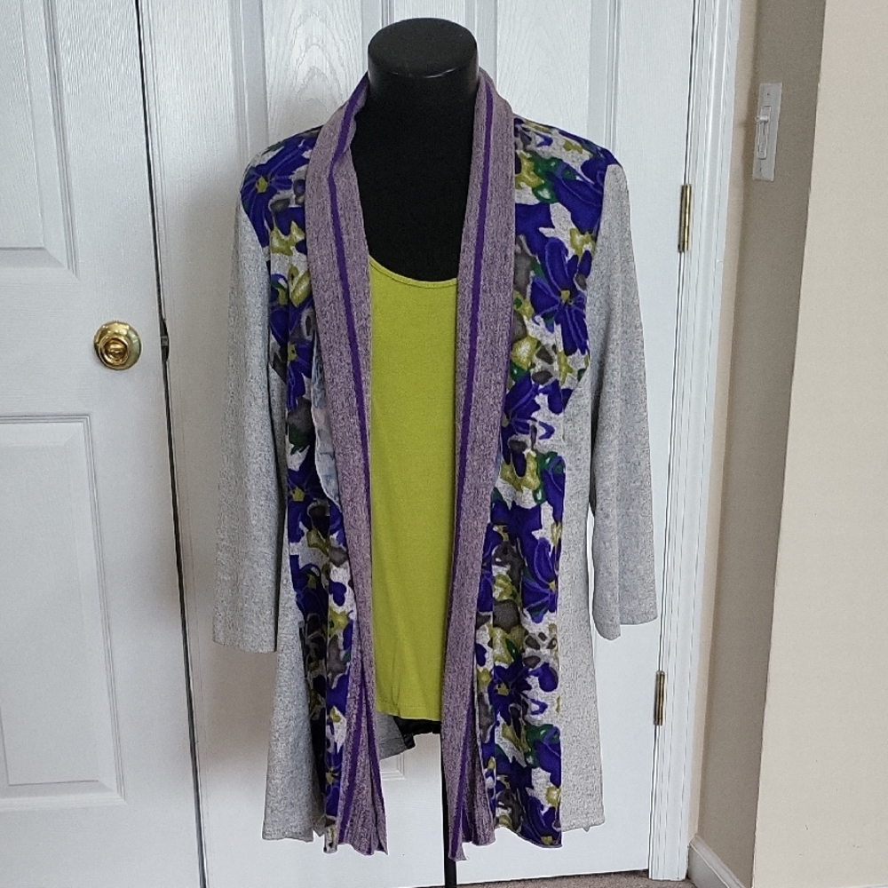 Multiples Purple and Gray Floral 2pc Cardigan With Matching Tank Top, Sz XL.